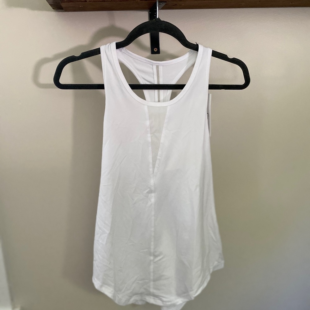 ZYIA active top